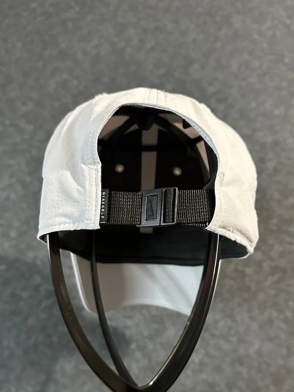 Nike Golf Legacy91 Dri-Fit Light Gray Adjustable Strapback Hat Cap